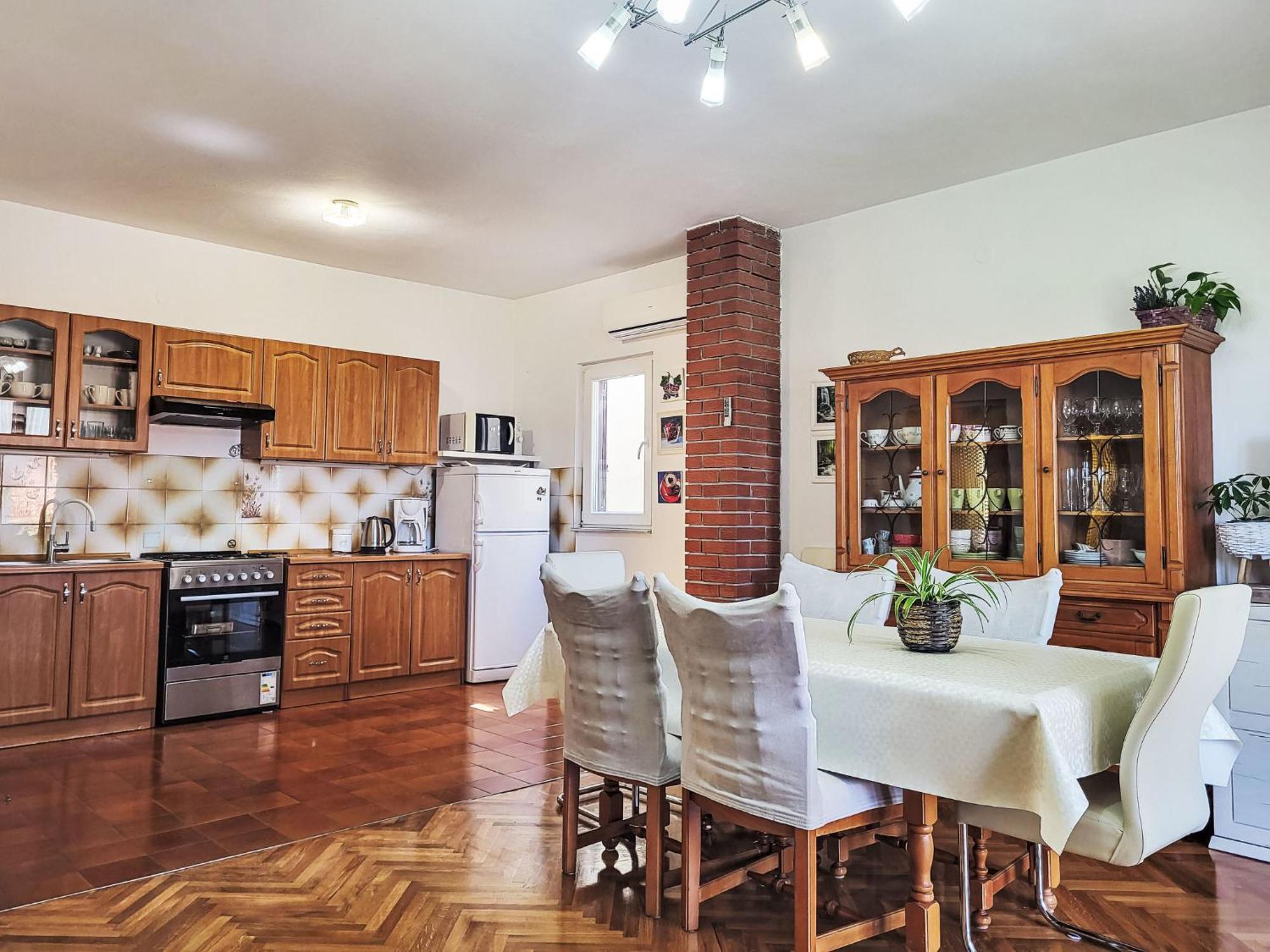 Apartment Ana - Big350 By Interhome トゥラニ エクステリア 写真